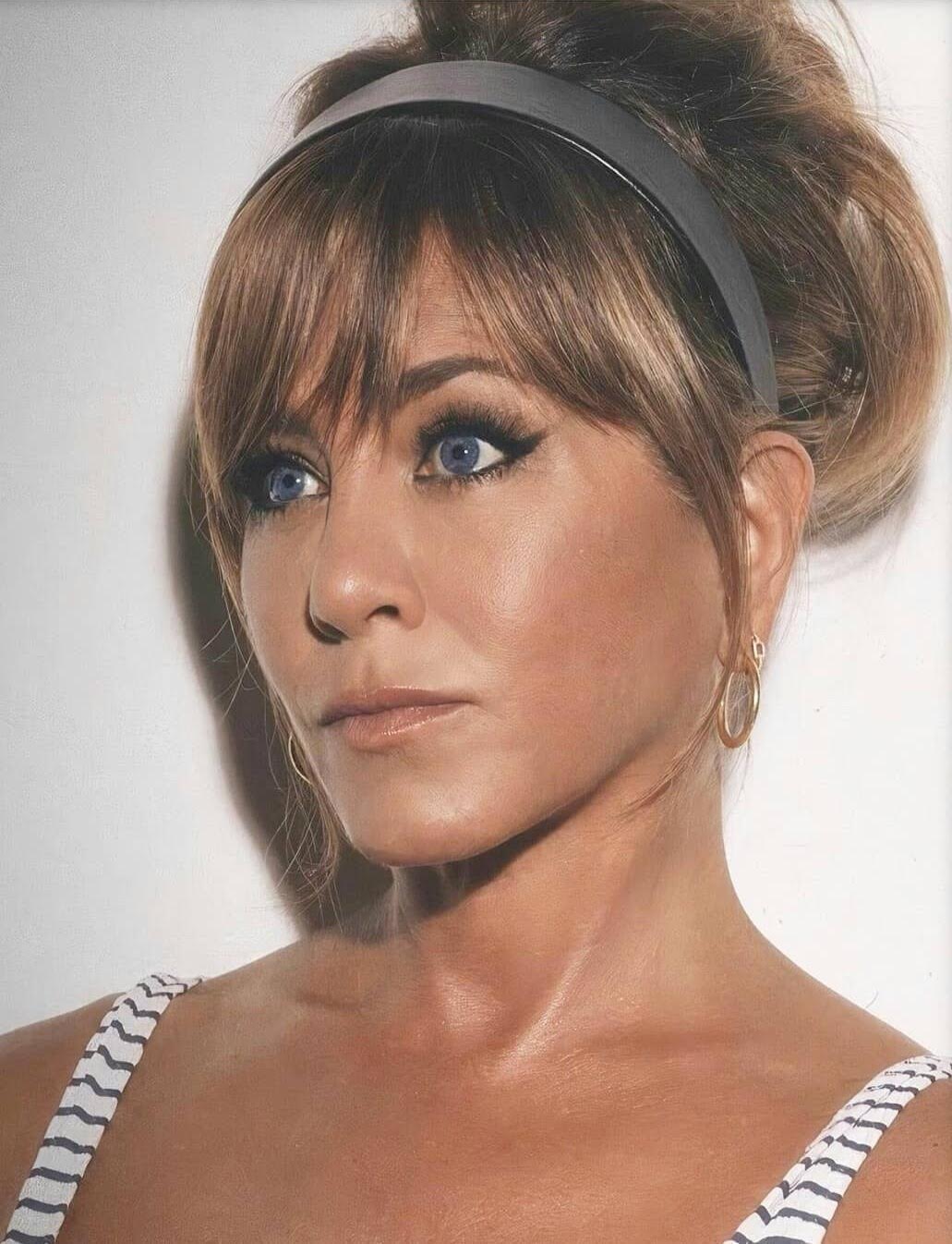Jennifer Aniston Headshot
